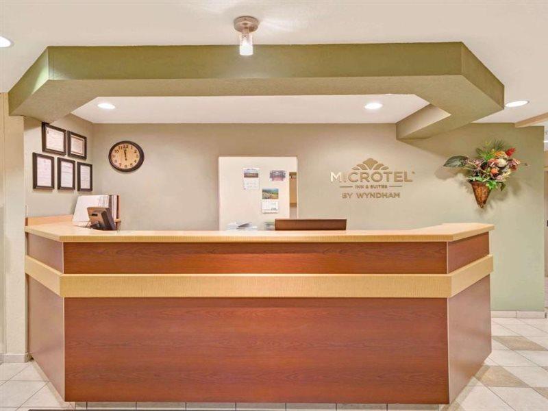 Microtel Inn & Suites By Wyndham Джаспър Екстериор снимка