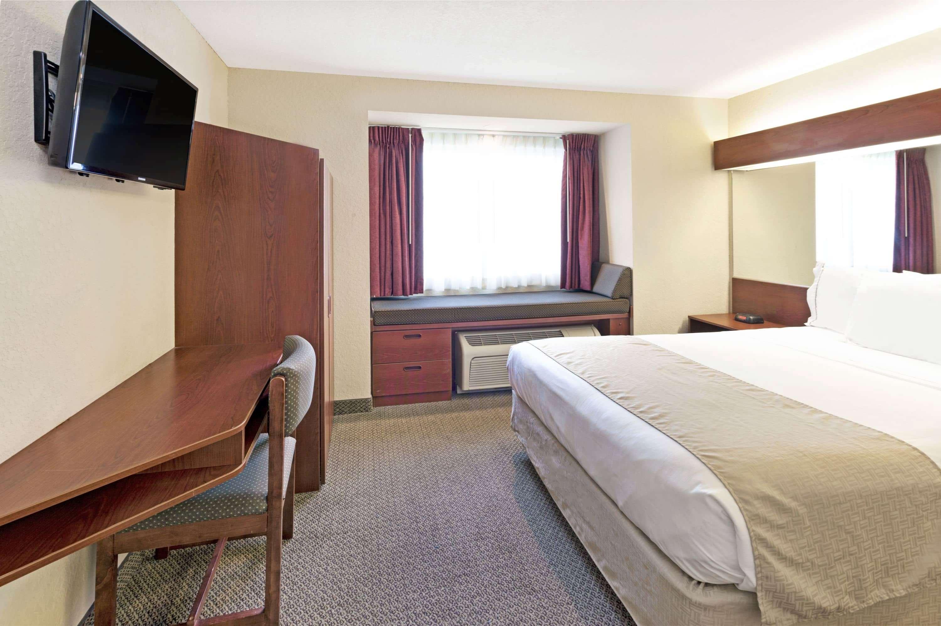 Microtel Inn & Suites By Wyndham Джаспър Екстериор снимка