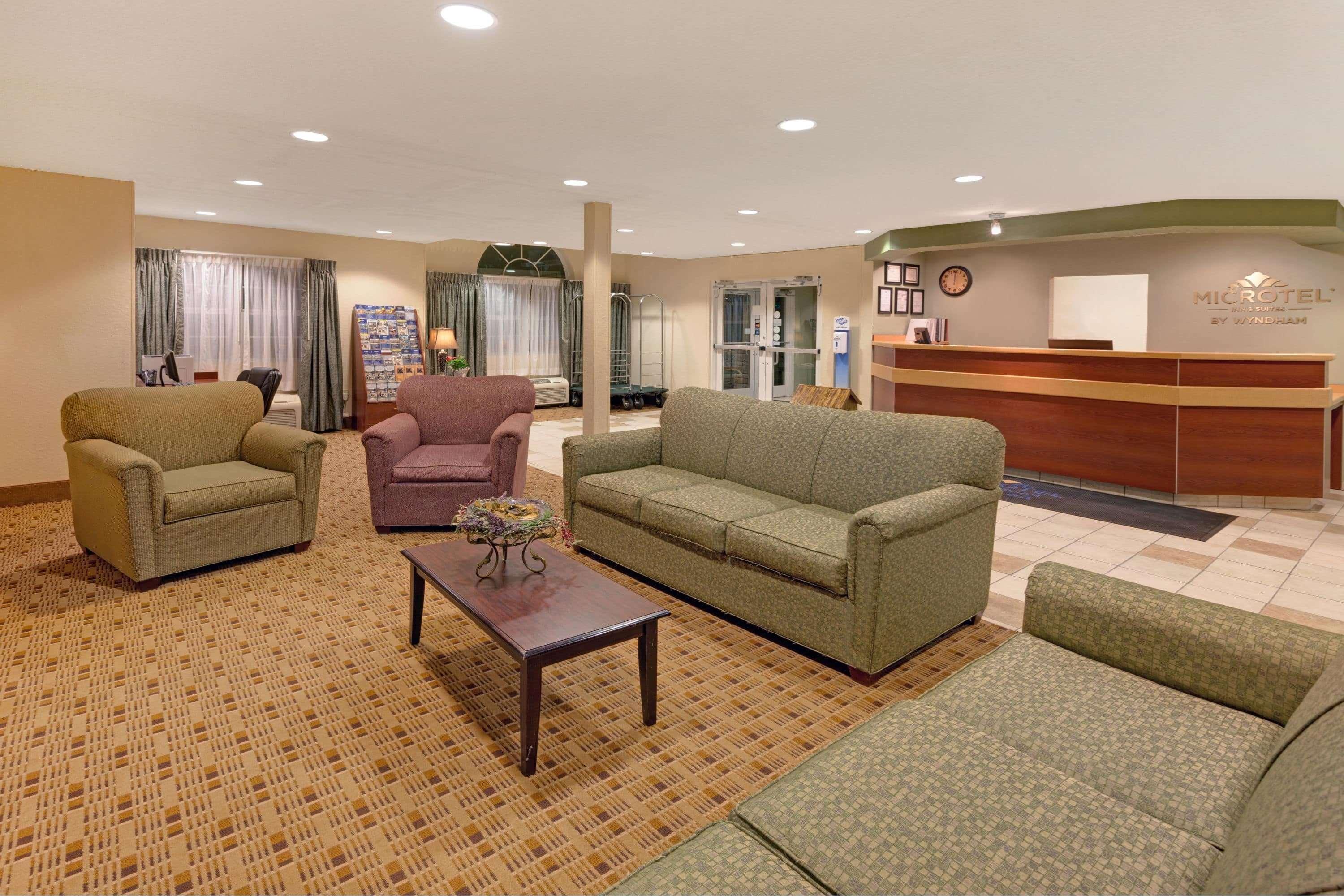 Microtel Inn & Suites By Wyndham Джаспър Екстериор снимка