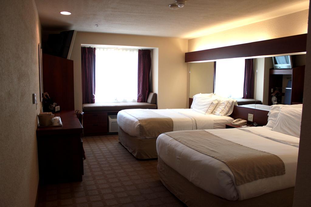 Microtel Inn & Suites By Wyndham Джаспър Екстериор снимка